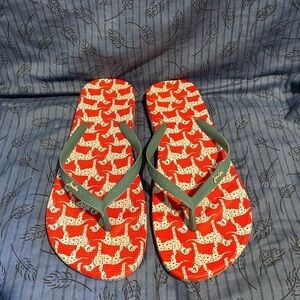 Joules Dalmatian print flip flops 10